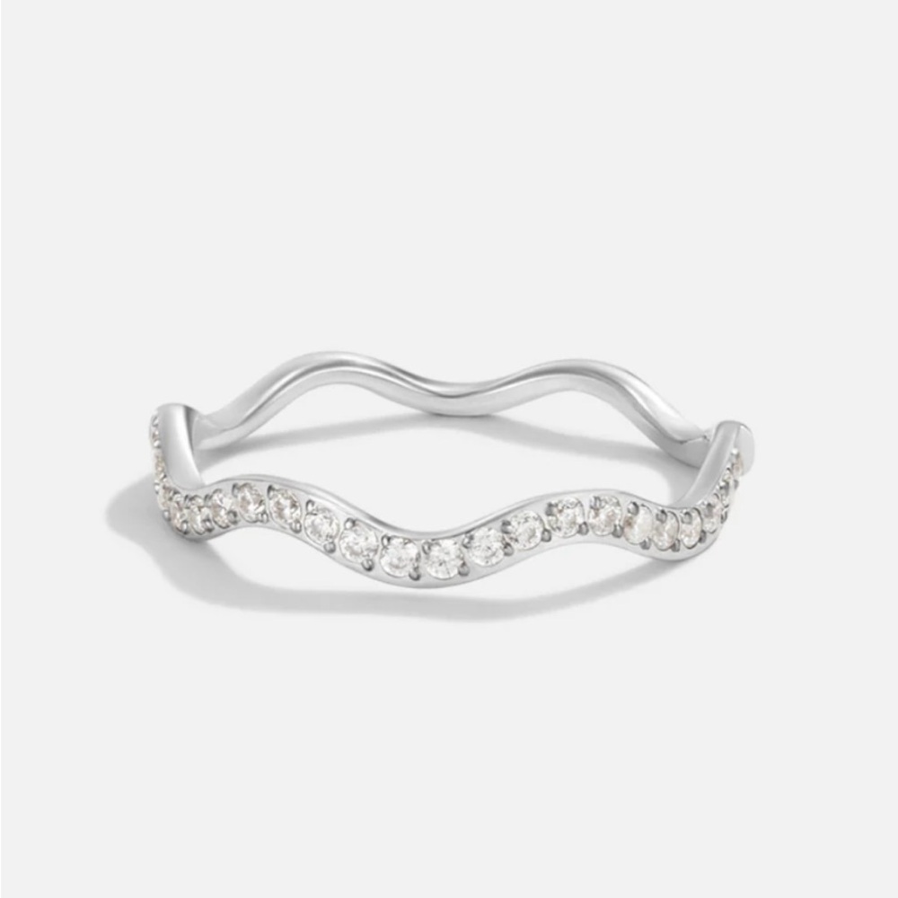 Elegant Silver Wave Ring